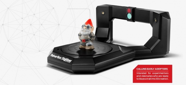 低價開源 3D 印表機領導廠商 MakerBot ，推出低價的 Digitizer 3D 掃描器，直接把物品存成圖檔，再用 3D 印表機印出。