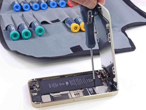快檢查一下你的 iPhone 5S！Apple 證實因為製造問題導致少部分電池使用時間縮短！