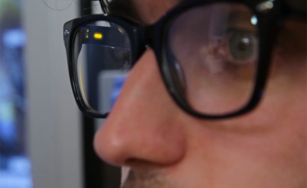 第一支可自行置入遠近視及太陽眼鏡鏡片的智慧眼鏡 – ION Glasses，讓你隨時收到手機和平板電腦的訊息！