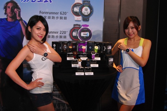 Model展示Garmin最新推出的進階及玩家級運動腕錶2 copy copy