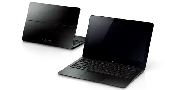Sony 新聞圖片-VAIO  Fit multi-flip™ PC的時尚外型材質，機殼極美髮絲紋上蓋採用鋁合金材質，輕薄有型！