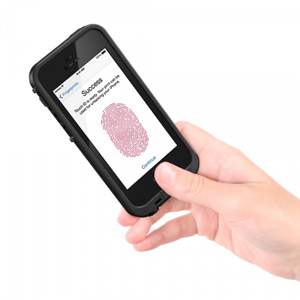 LifeProof iPhone 5s  frē保護殼提供完整指紋辨識功能
