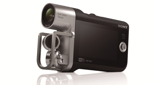 Sony新聞圖片】 Sony全新推出HDR-MV1 高品質影音數位攝影機，提供專業級錄音品質，超廣角攝錄及立即上傳，滿足所有影音拍攝需求。