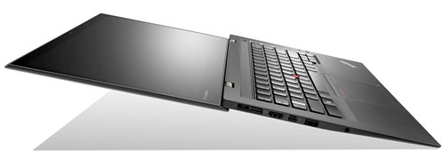 Lenovo聯想新聞圖說二-新一代ThinkPad X1 Carbon輕盈身形搭配豐富內裝，滿足使用者行動及商務雙重需求