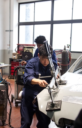 2014鋁合金鈑件維修技術開啟全新工法，先進植釘植華司焊接技術確保維修更經濟有效率