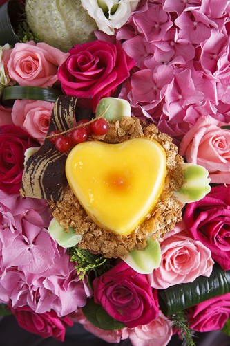 2014圖說四 麗緻坊於情人節0718~0802推出心型限定款- 「戀夏之愛-百香果紅醋栗蛋糕」