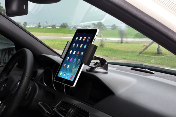 LUXA2 納爾莎打造 3.5 吋手機～ 10 吋平板都能使用的車用支架