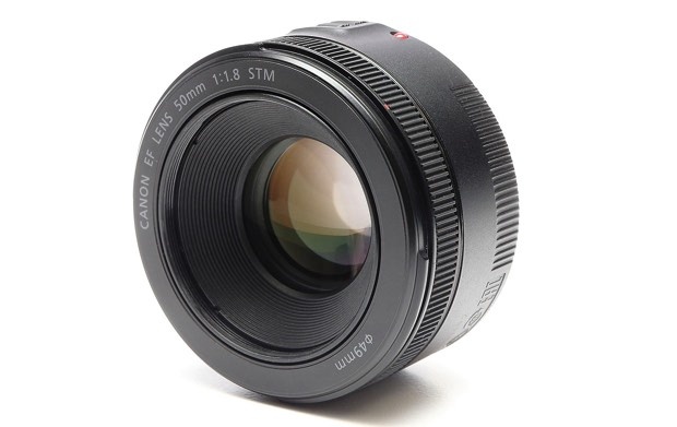 2-EF 50mm f╱1.8 STM標準定焦鏡頭，在質感與對焦性能上皆大幅進化，值得攝影玩家收藏 copy