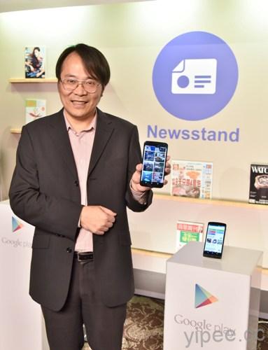 7-Google台灣董事總經理簡立峰現場展示Google Play書報攤豐富多元的在地數位內容