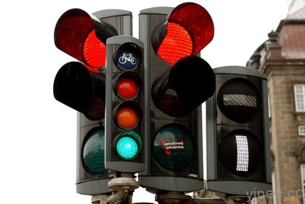 丹麥哥本哈根的紅綠燈也長「智慧」，能依路況變換號誌！