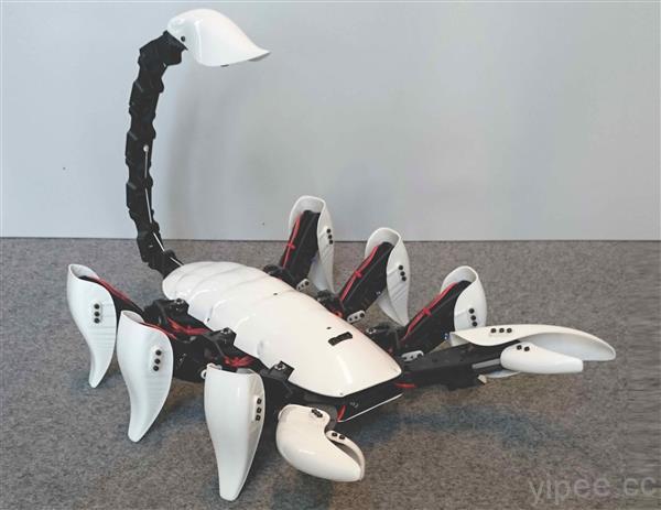 這隻 3D 列印的蠍子機器人會螫人，也能遠端操控！