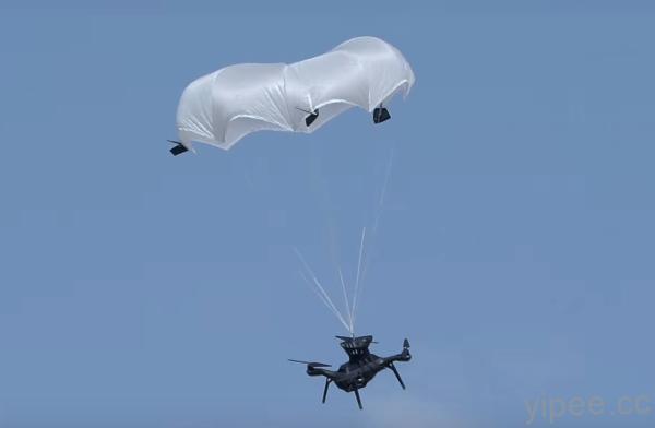 擔心新買的高價無人機墜毀？專用降落傘 SafeAir 來幫忙保護它！