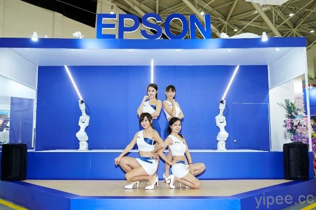 新聞照片1：2016自動化工業大展盛大開展，Epson以智能六軸機械手臂隨著音樂與Epson Ladies舞蹈完美結合，帶來熱力四射的「星際光劍秀」。