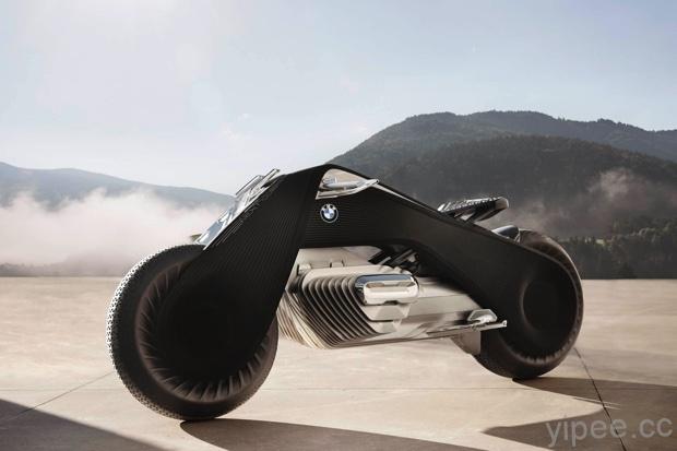 BMW 概念摩托車 Motorrad VISION NEXT 100，自動平衡系統不倒摔車！