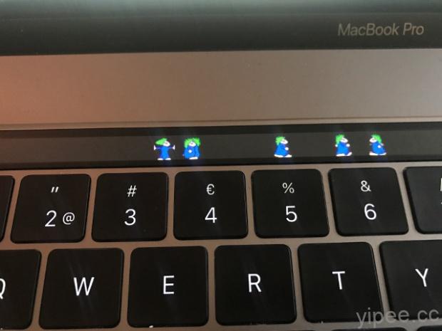 MacBook Pro Touch Bar 另類使用，暢玩《小精靈》、《百戰小旅鼠》