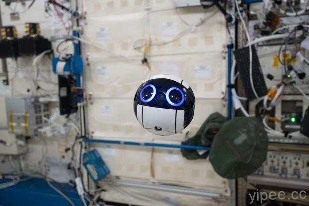 超萌球型機器人「Int-Ball」太空出任務，公開太空站攝影成果！