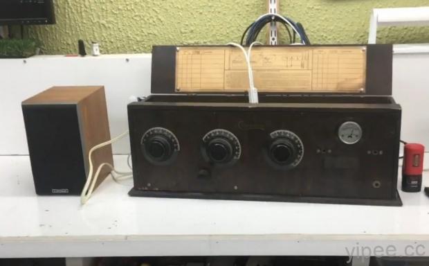 古董收音機神改裝，變身 Windows 10 網路音樂播放器