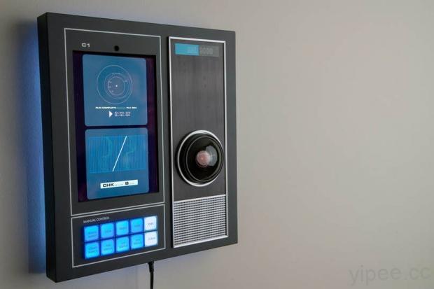 科幻電影《 2001 太空漫遊》殺人如麻的超級電腦 HAL 9000 復刻版，變身善良的智慧喇叭進行眾籌
