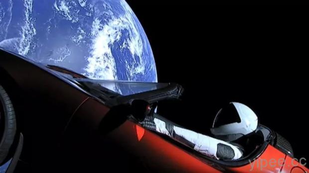 SpaceX 公布 Roadster 太空超跑最新位置，最靠近地球要等到 2020年