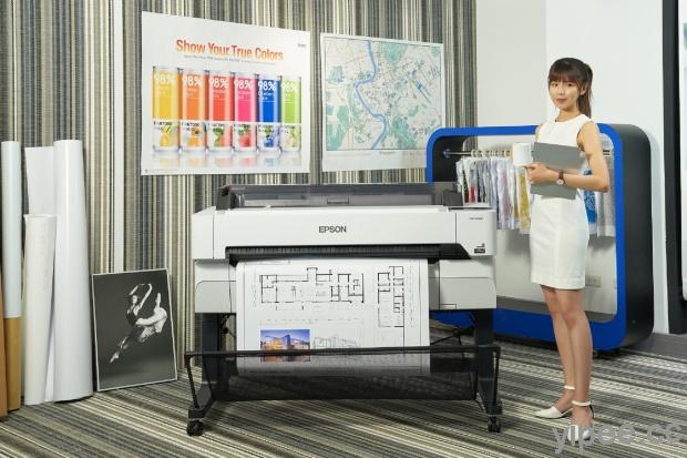 看好客製化數位印刷成長，Epson 推大尺寸印表機