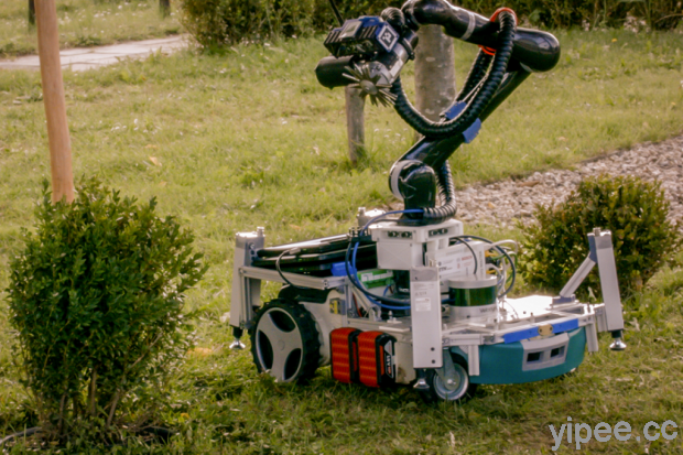 Trimbot 園藝機器人超進步！能修剪玫瑰花和庭園花草
