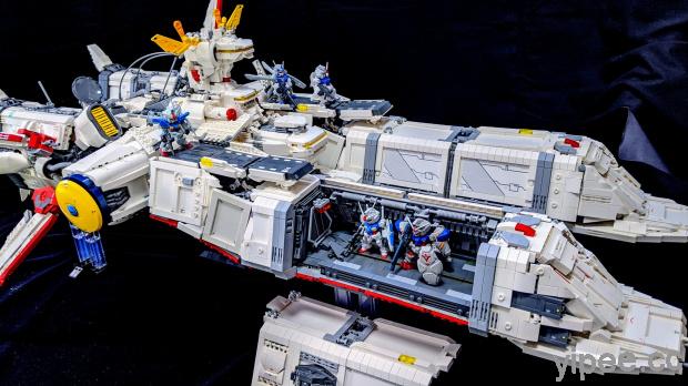 樂高神作！1/300 LEGO 飛馬級七號艦 MSC-07 Albion，超精細設計重現粒子砲強大火力
