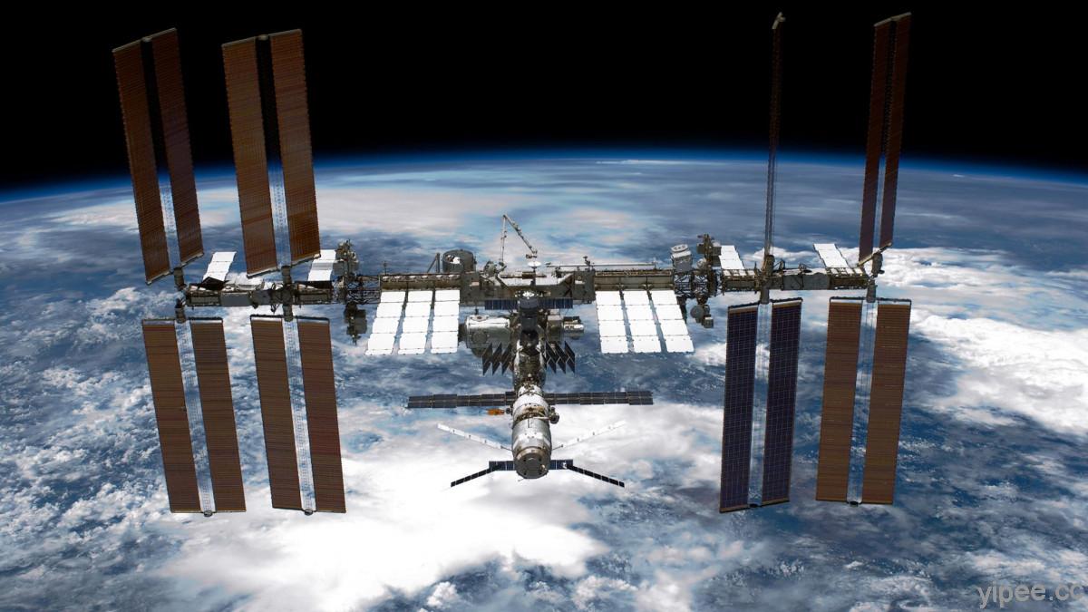ISS 國際太空站氣體外洩擴大，俄羅斯太空人正確認漏氣範圍