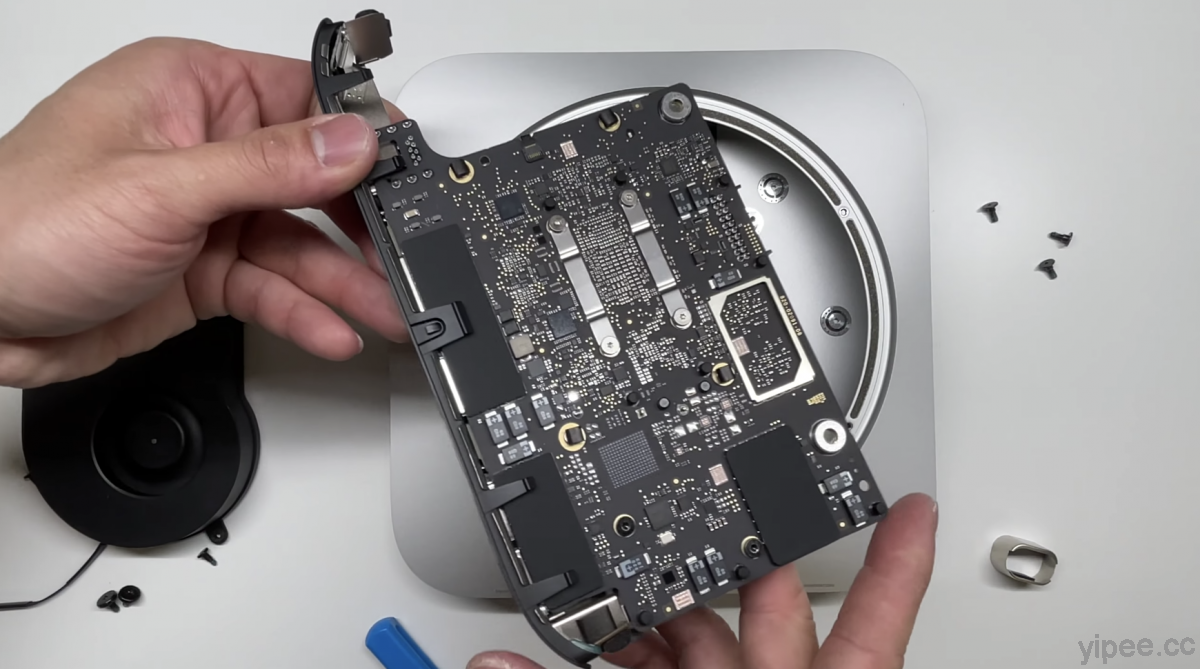 搭載 Apple M1 處理器的 Mac mini 拆解曝光，RAM 和硬碟容量無法自行升級