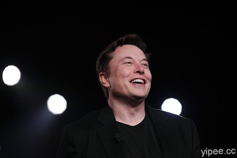 Elon Musk 馬斯克爆料曾想將 Tesla 特斯拉賣給 Apple 蘋果，但庫克拒絕收購會議