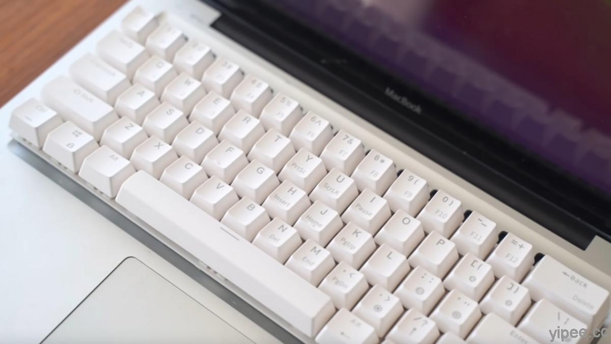 國外玩家不滿意 MacBook Pro 的鍵盤手感，DIY 改裝機械式鍵盤