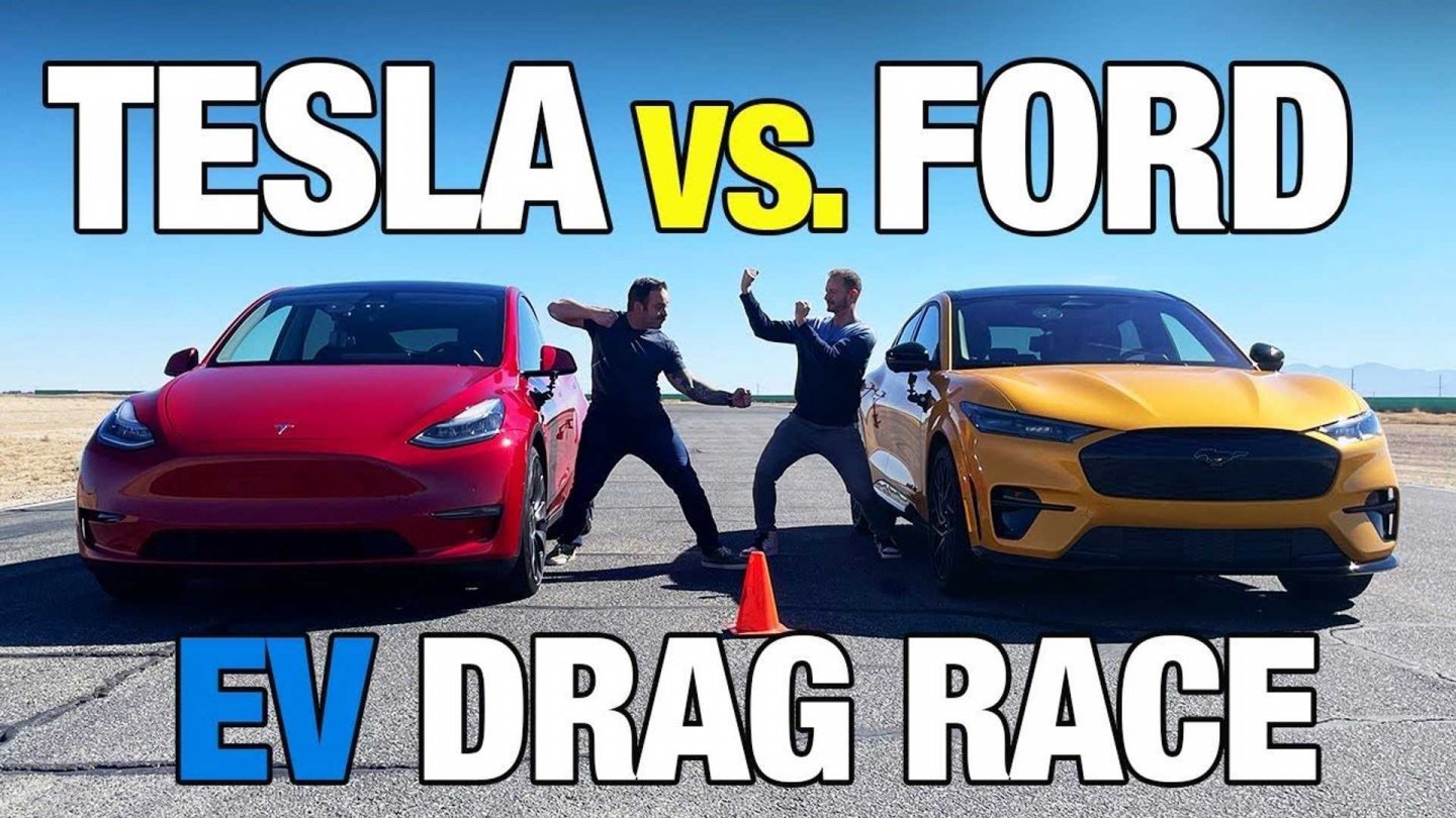 【影片】福特野馬 Mach-E GT VS. 特斯拉 Model Y Performance 直線競速，誰會是贏家？