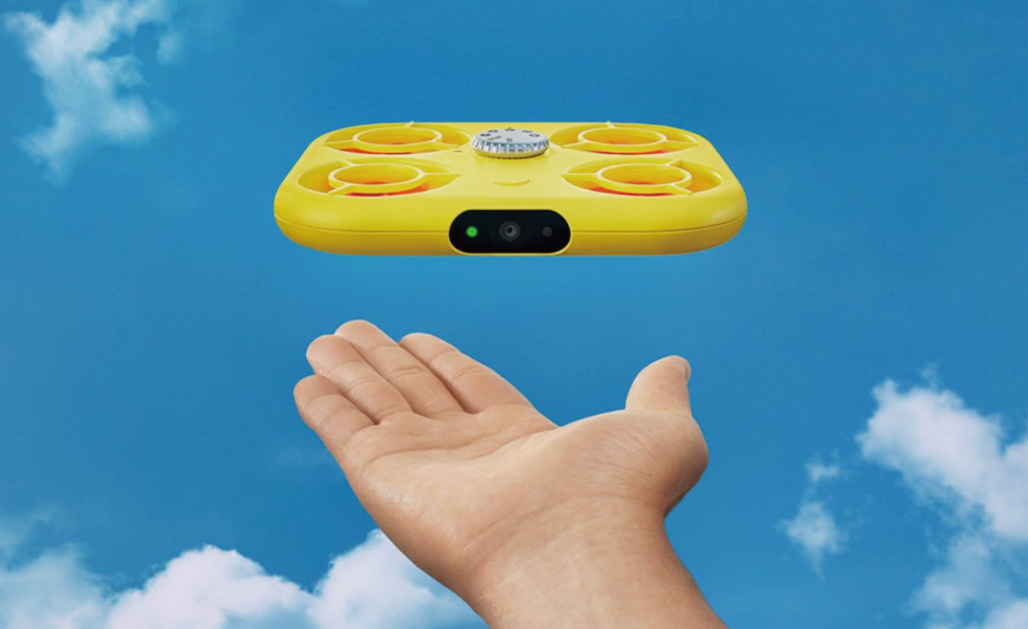 鮮黃色的「Snap Pixy」自拍無人機登場，不需遙控器就能飛行