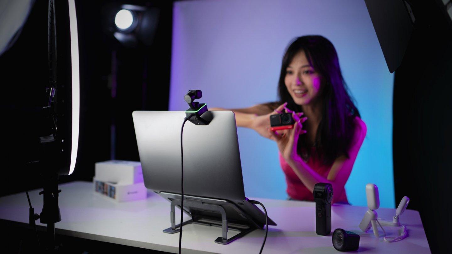Insta360 推出 AI 智能4K網路攝影機