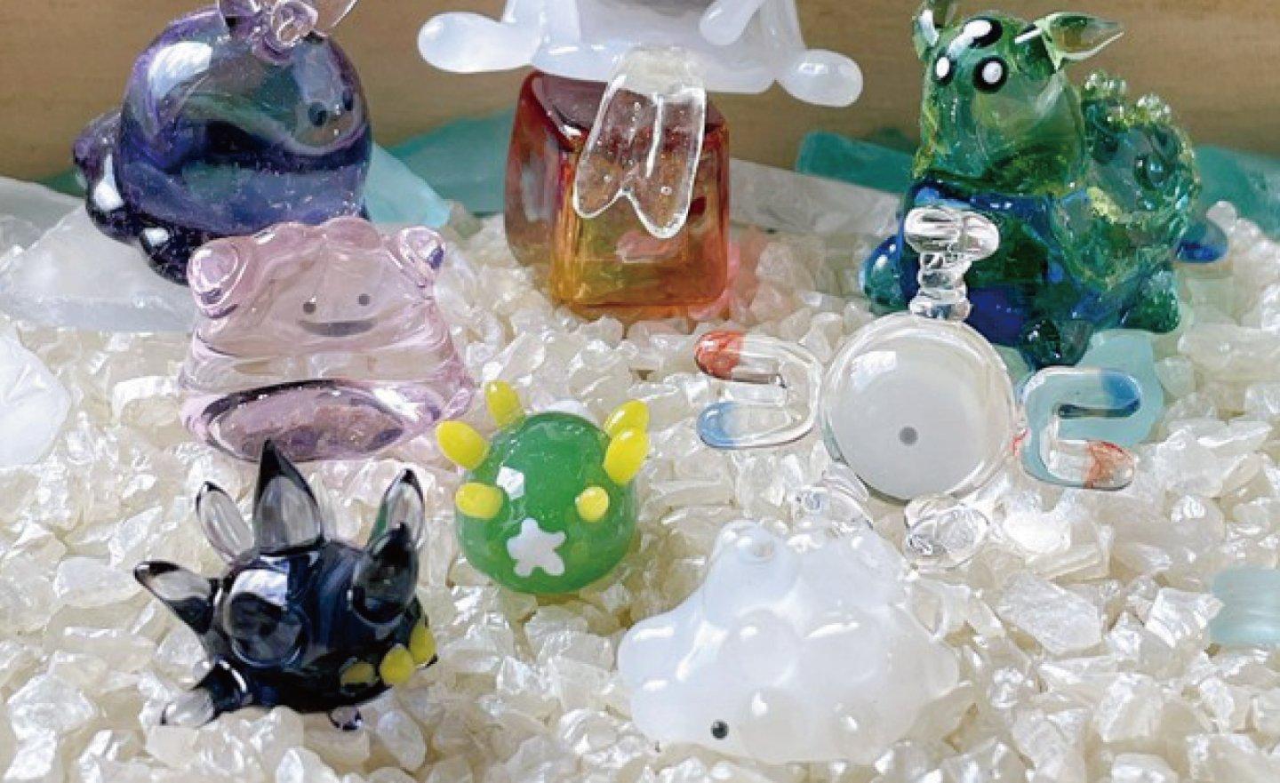 用玻璃打造滿滿《寶可夢》，晶瑩剔透的小磁怪讓人想把它收藏起來