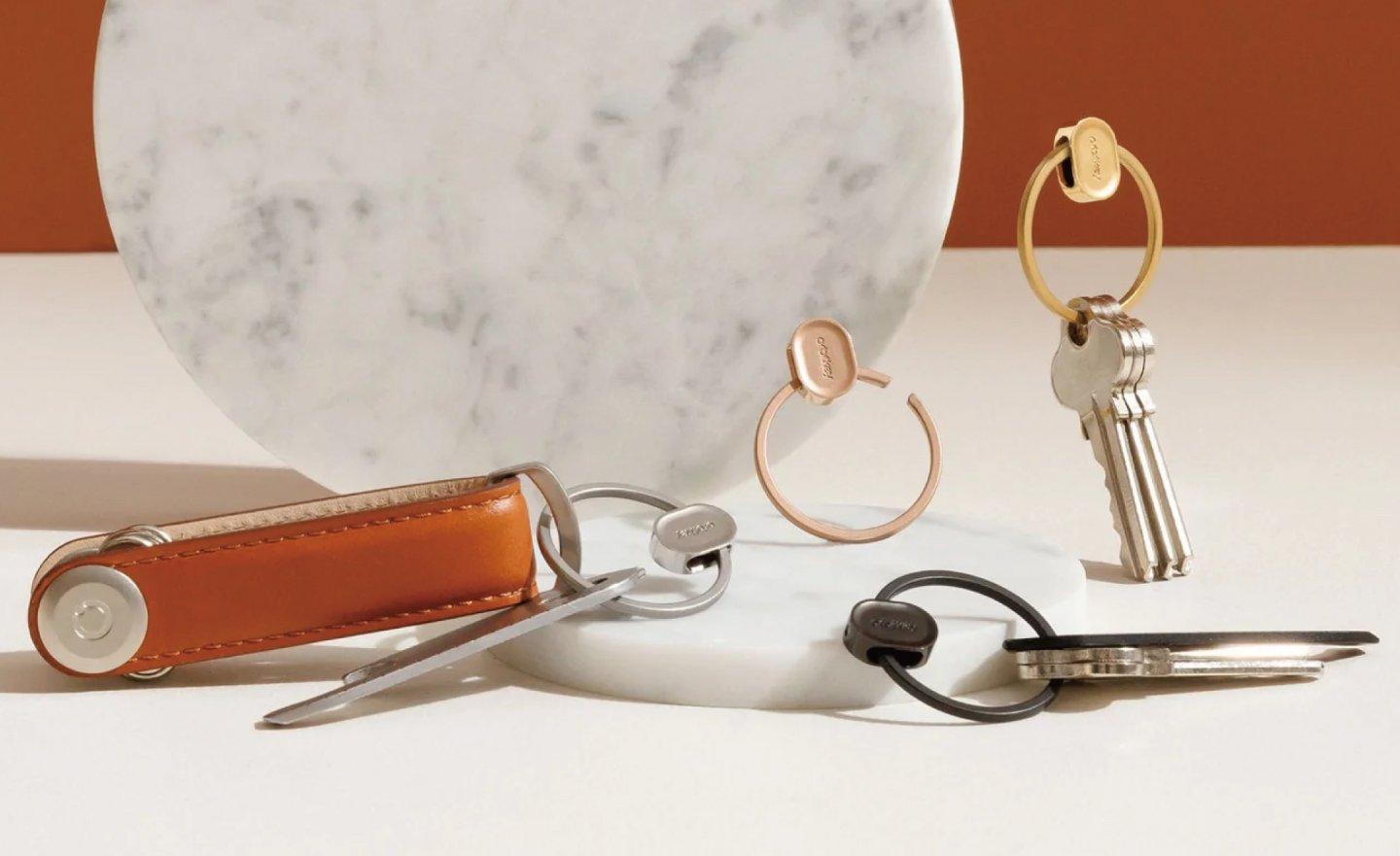 澳洲新創公司 Orbitkey 推出新款簡潔時尚的鑰匙圈，拔鑰匙不用擔心弄斷指甲了