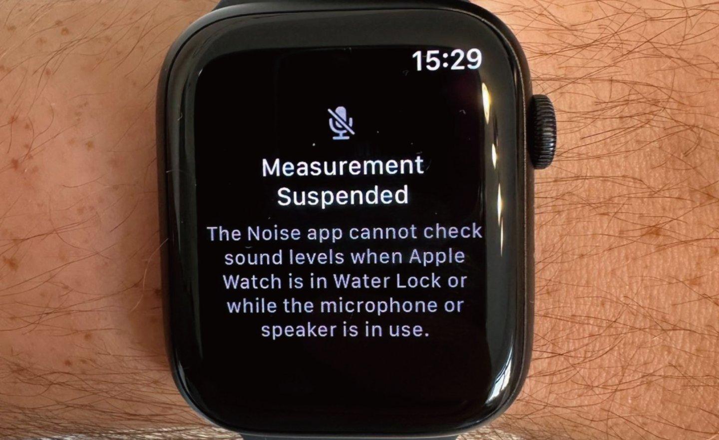 蘋果認了 Apple Watch Series 8 和 Apple Watch Ultra 麥克風災情，暫時只能透過「重啟」解決