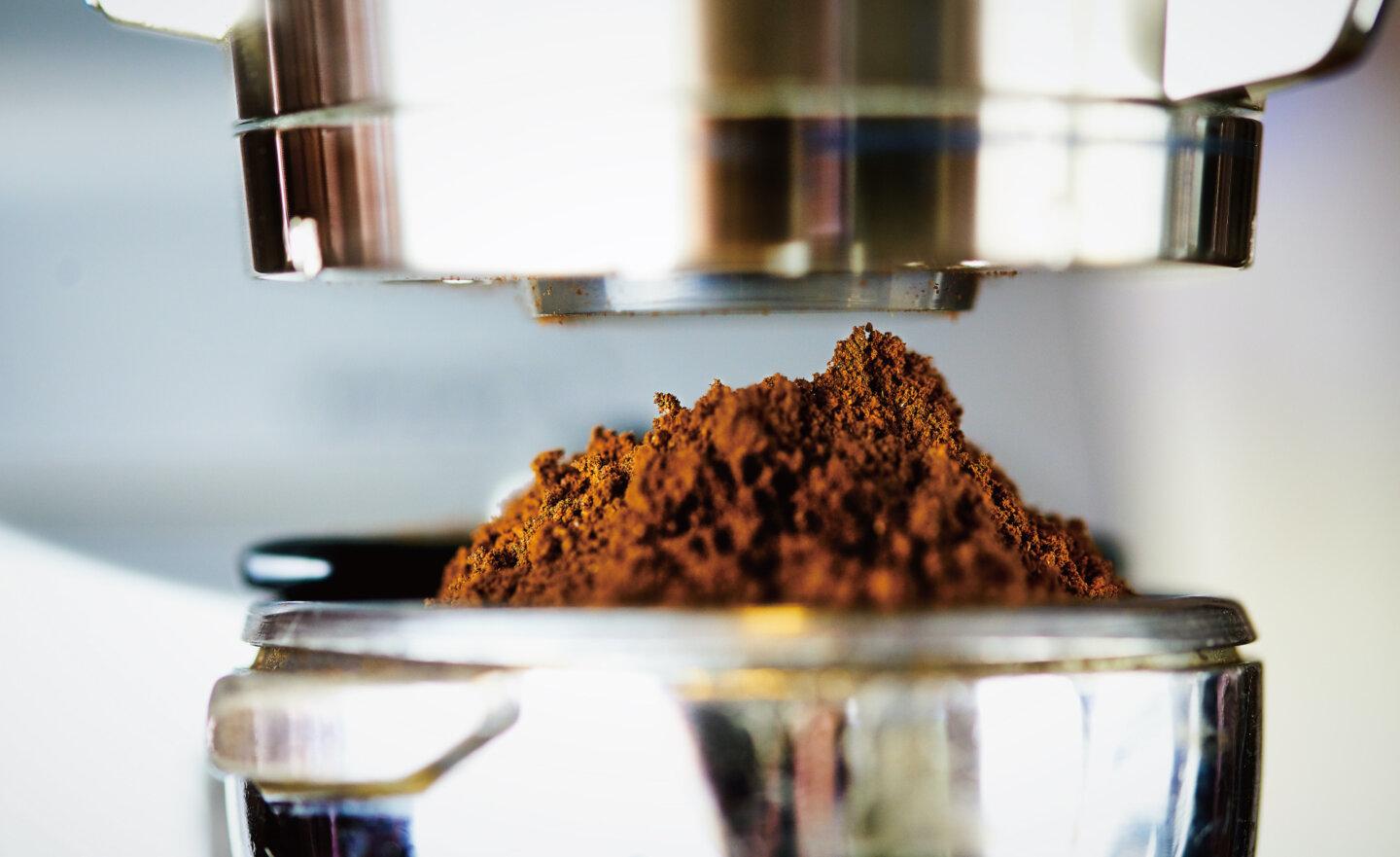 咖啡渣可以蓋房子？研究發現能讓混凝土強度提高 30%