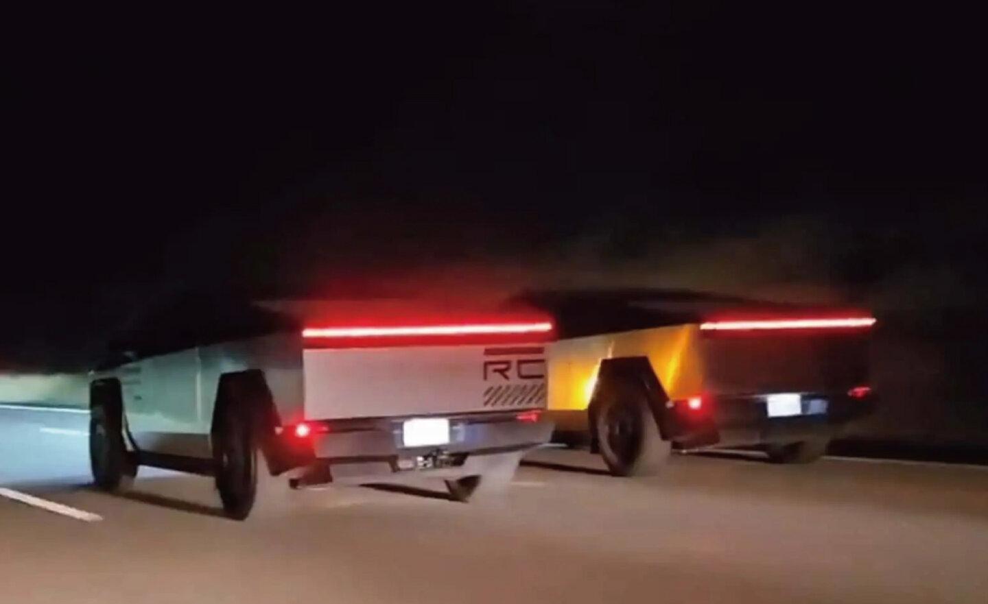 網友拍攝兩輛 Tesla Cyber​​truck 電動皮卡在高速公路並排競速