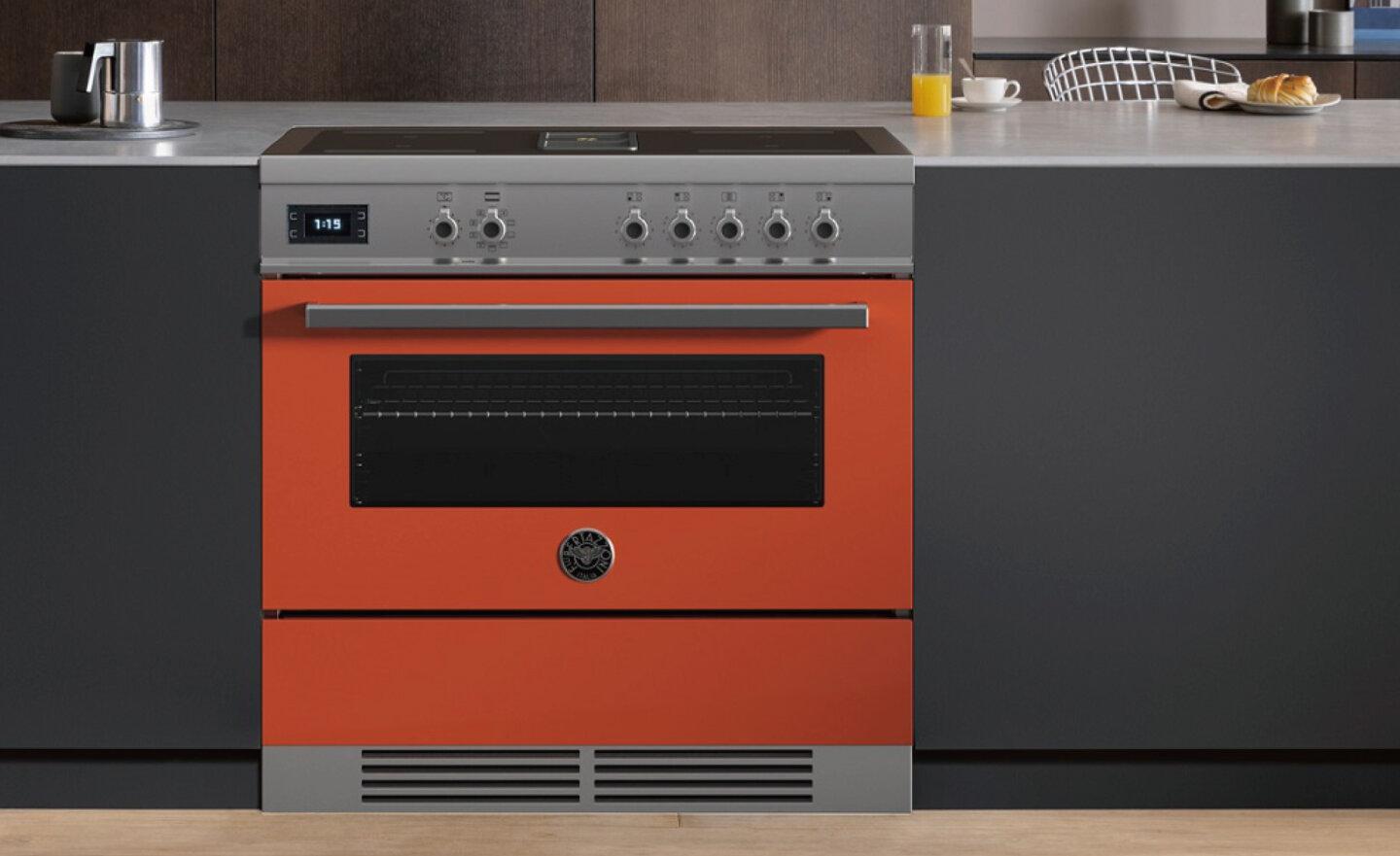 義大利 Air-Tec 爐連烤，整合感應爐、檯面式抽油煙機及烤箱三機合一