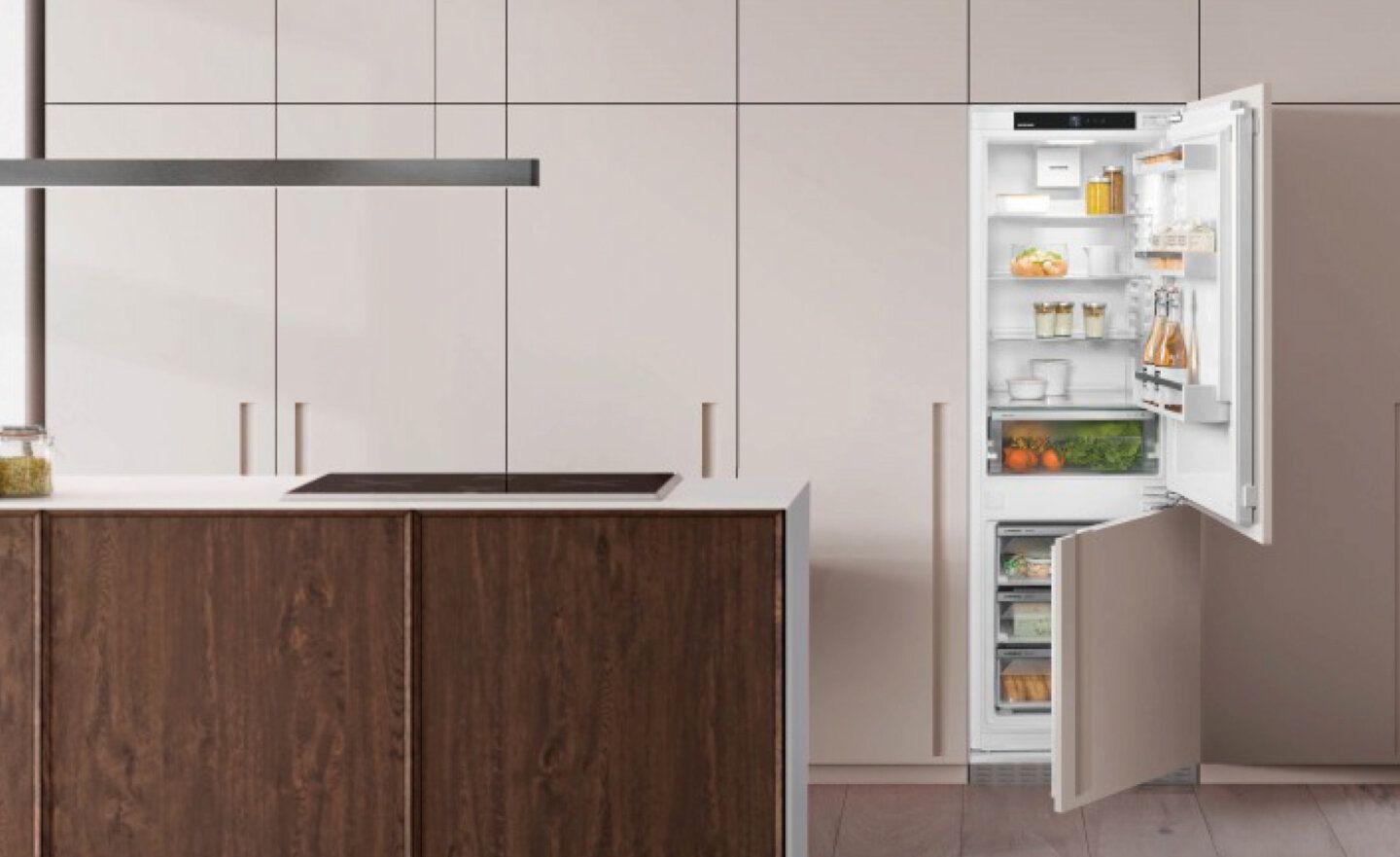 德國 LIEBHERR 利勃推出嵌入式冰箱，可與廚房櫥櫃整體配