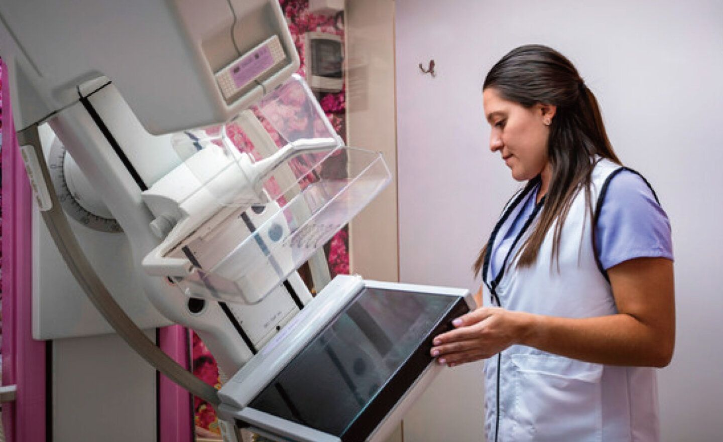 阿聯 Beyond2020 計劃在哥斯大黎加部署，以乳房 X 光攝影提供社區乳腺癌治療