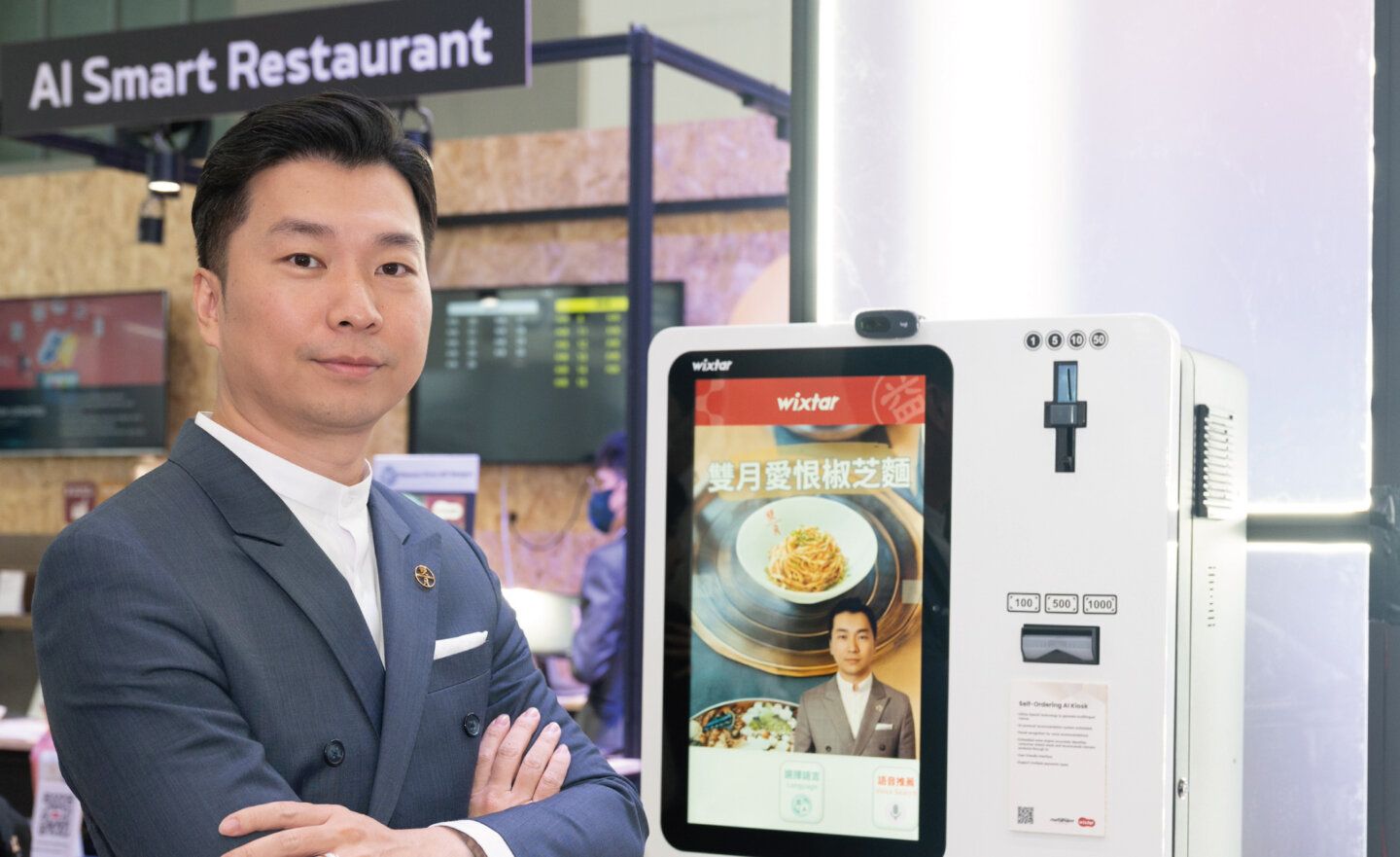 【COMPUTEX 2024】明基佳世達集團攜手雙月食品社，打造 AI 智慧餐飲點餐機